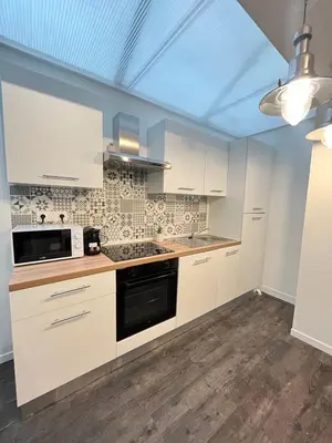 Cuisine ou kitchenette dans l'établissement Vilnius - Confort familial