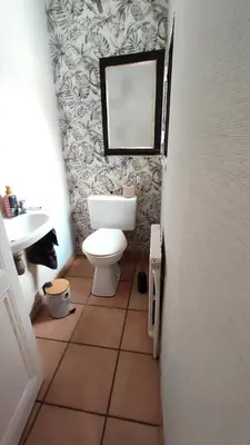 Salle de bains dans l'établissement La maison du voyageur toque