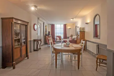 Coin salon dans l'établissement L’Orthographe - T2 avec parking privé
