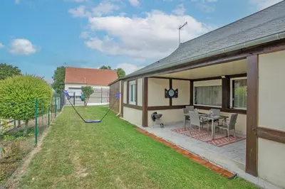 Jardin de l'établissement Gîte Marotte - Climatisé avec Jardin
