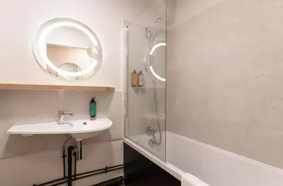 Salle de bains dans l'établissement Cowool Compiègne