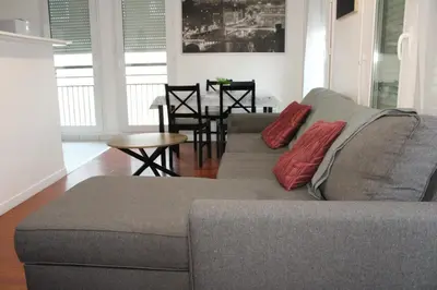 Coin salon dans l'établissement Très bel appartement - Meaux - proche Disneyland