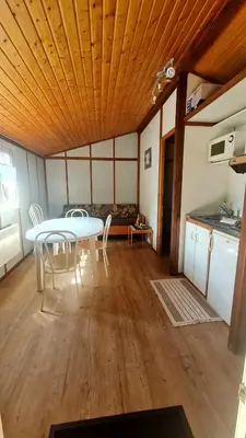 Cuisine ou kitchenette dans l'établissement Chalet LE LIRY