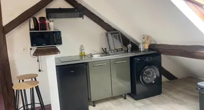 Cuisine ou kitchenette dans l'établissement MEAUX Centre Henri IV Vue CATHEDRALE Exeptionnelle