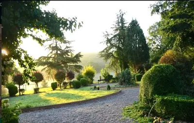 Jardin de l'établissement Maison familiale - La Rabouillère
