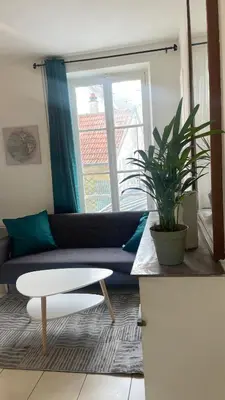 Coin salon dans l'établissement MEAUX Centre 1 au calme Vue sur cour intérieur