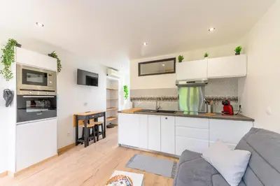Cuisine ou kitchenette dans l'établissement Le Studio Mouroux - 30min de Disneyland