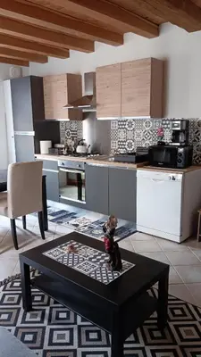 Cuisine ou kitchenette dans l'établissement Au Nid Douillet