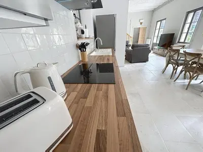 Cuisine ou kitchenette dans l'établissement Le Cosacien