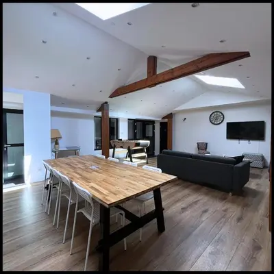 Télévision ou salle de divertissement dans l'établissement SQ'Loft 