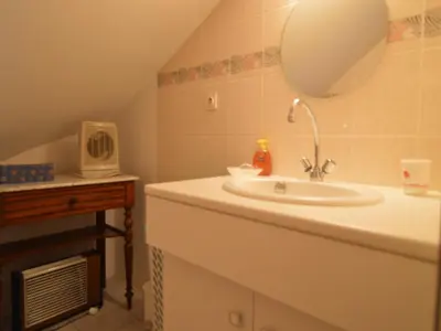 Salle de bains dans l'établissement Cottage in Nouart Countryside