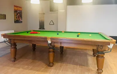 Billard dans l'établissement La Nomalina