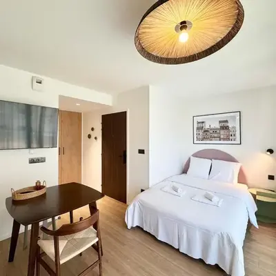We Live Inn Sharies Reims - C202