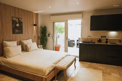 Cuisine ou kitchenette dans l'établissement Da Mona