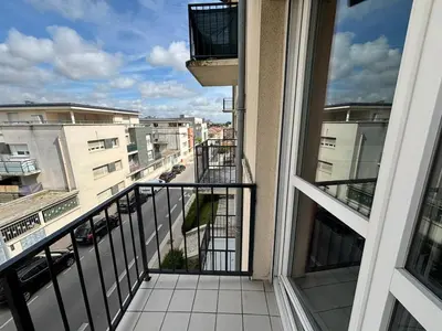 Balcon ou terrasse dans l'établissement City break Reims - Grand balcon