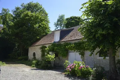 Jardin de l'établissement Le Château d'Hermonville B&B / Chambres d'hôtes