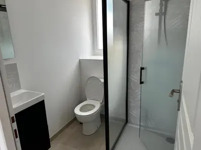 Salle de bains dans l'établissement Gîte de Gondelot