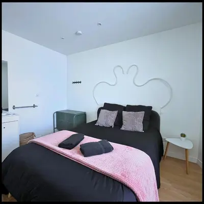 Un ou plusieurs lits dans un hébergement de l'établissement SQ'Appart One - 1 Chambre - Proche Gare