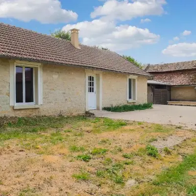 2 Bedroom Stunning Home In Monthenault