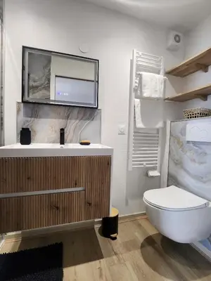 Salle de bains dans l'établissement T3 R&B - Hyper Centre - 2 chambres - 6 personnes avec terrasse