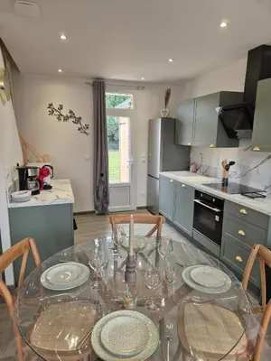 Cuisine ou kitchenette dans l'établissement Maison de Laure