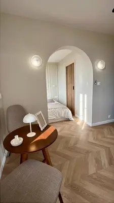 Coin salon dans l'établissement Studio moderne au pied de la Cathédrale de Reims