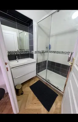 Salle de bains dans l'établissement Bouchon