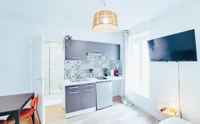 Cuisine ou kitchenette dans l'établissement Syracùse - Studio raffiné - 2P