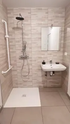 Salle de bains dans l'établissement La Maison de Lilou - Gîtes en Champagne