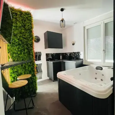 Triplex sensuel