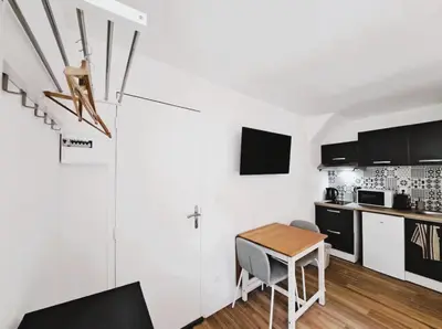 Cuisine ou kitchenette dans l'établissement Naples - 2P - Studio douillet - Hyper centre