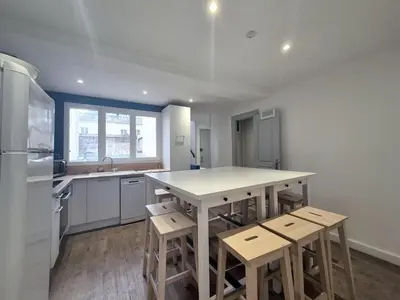 Cuisine ou kitchenette dans l'établissement Dubaï - Élégant logement rémois - 10P