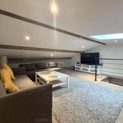 Dubaï - Élégant logement rémois - 10P