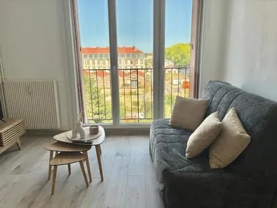Coin salon dans l'établissement appartement 30m2 spatieux et lumineux