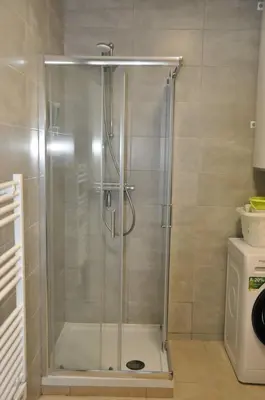 Salle de bains dans l'établissement Appartement avec Jardin