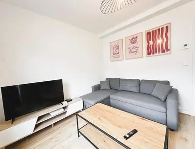 Télévision ou salle de divertissement dans l'établissement Las Vegas - Cosy appartement - 4P