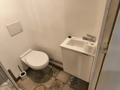 Salle de bains dans l'établissement Budget apart with parking