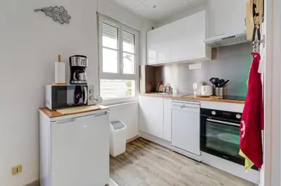 Cuisine ou kitchenette dans l'établissement Gîte de la Manufacture - Studio St-Gobain