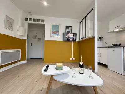 Cuisine ou kitchenette dans l'établissement C Stockholm - Studio cosy avec extérieur privatif