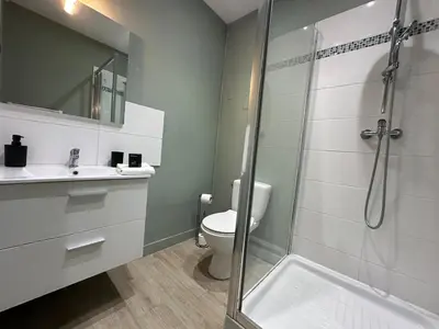 Salle de bains dans l'établissement C Helsinki - Studio cosy près du centre-ville