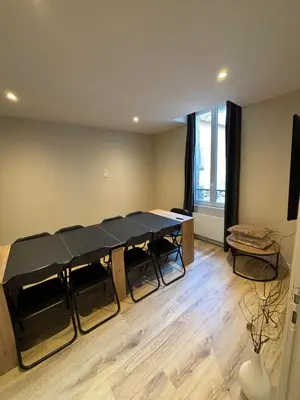 Plan de l'établissement Maison de standing au centre de Reims 7 chambres avec 7 salles de bain, sauna, cour privée