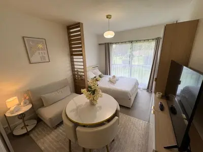 Télévision ou salle de divertissement dans l'établissement Studio moderne et sécurisé