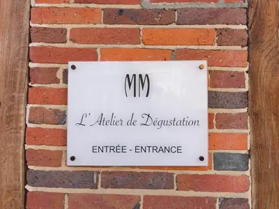 Certificat, récompense, panneau ou autre document affiché dans l'établissement L'Atelier De Dégustation