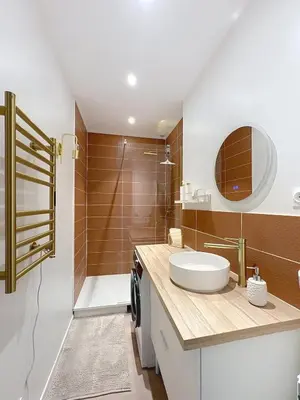 Salle de bains dans l'établissement Extrabrut