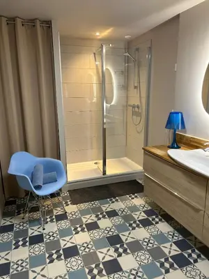 Salle de bains dans l'établissement Sublime appartement Rémois