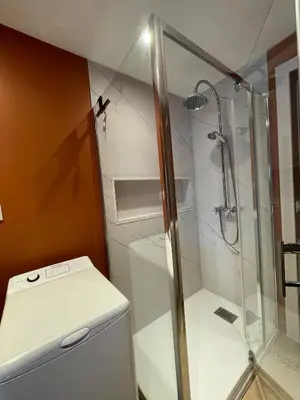Salle de bains dans l'établissement Joli appartement secteur Mézières