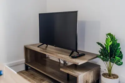 Télévision ou salle de divertissement dans l'établissement F2, near Disney