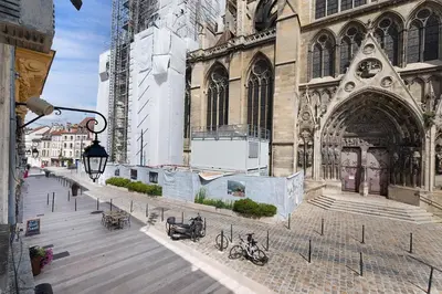 Plan de l'établissement Studio Vue Cathédrale Hyper Centre Ville