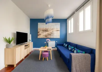 Télévision ou salle de divertissement dans l'établissement Blue House - Parking - Maison Centre Ville Reims - Proche Gare
