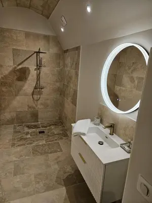 Salle de bains dans l'établissement Château de la Follie - Le Halloy